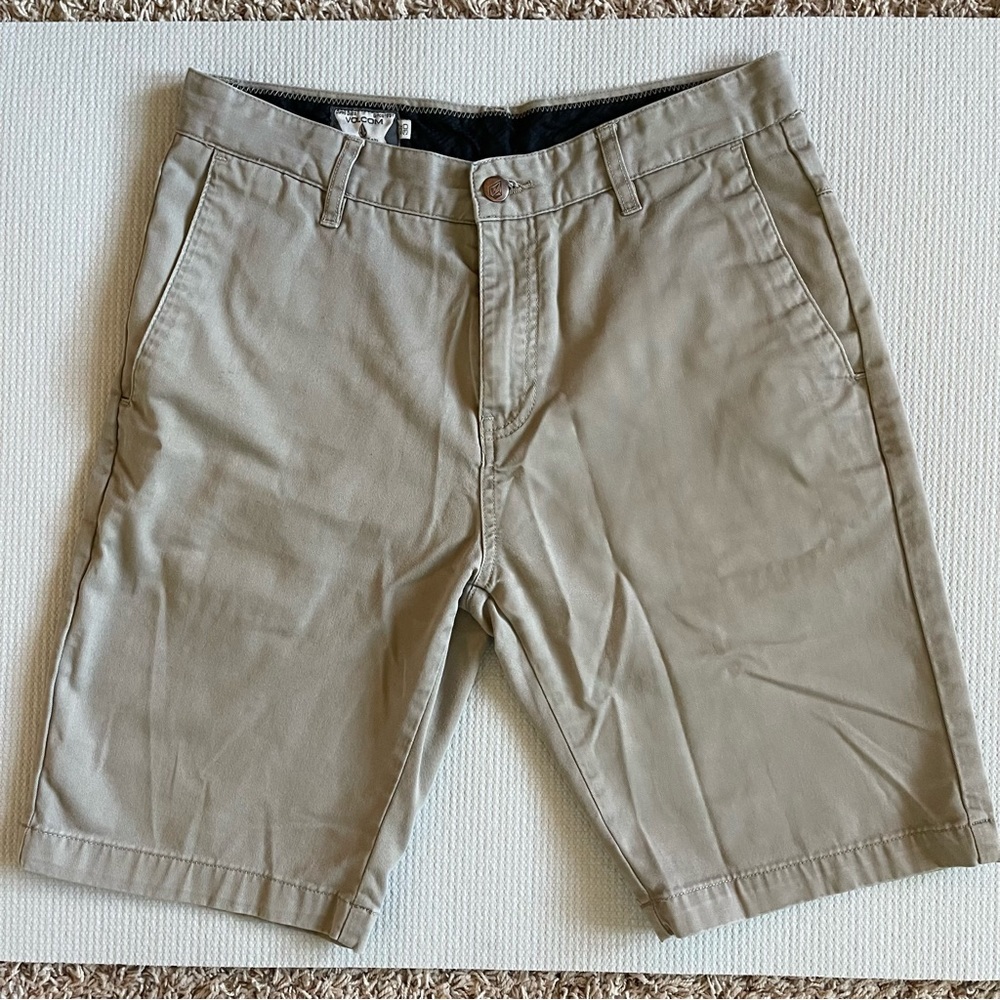 Volcom Men Tan/Khaki Shorts Chino Mid-Rise Flat Front Summer